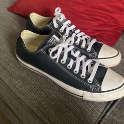 Converse Size 9
