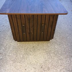 End table