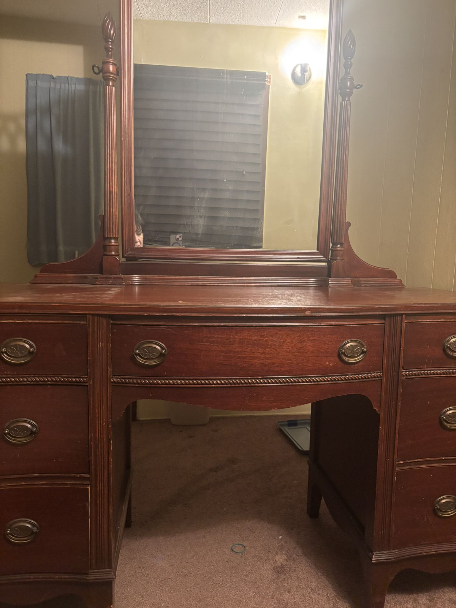 Vintage 1940's Dresser/Vanity
