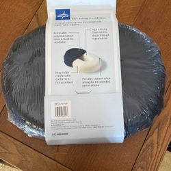 16 Inch Donut Ring Cushion 