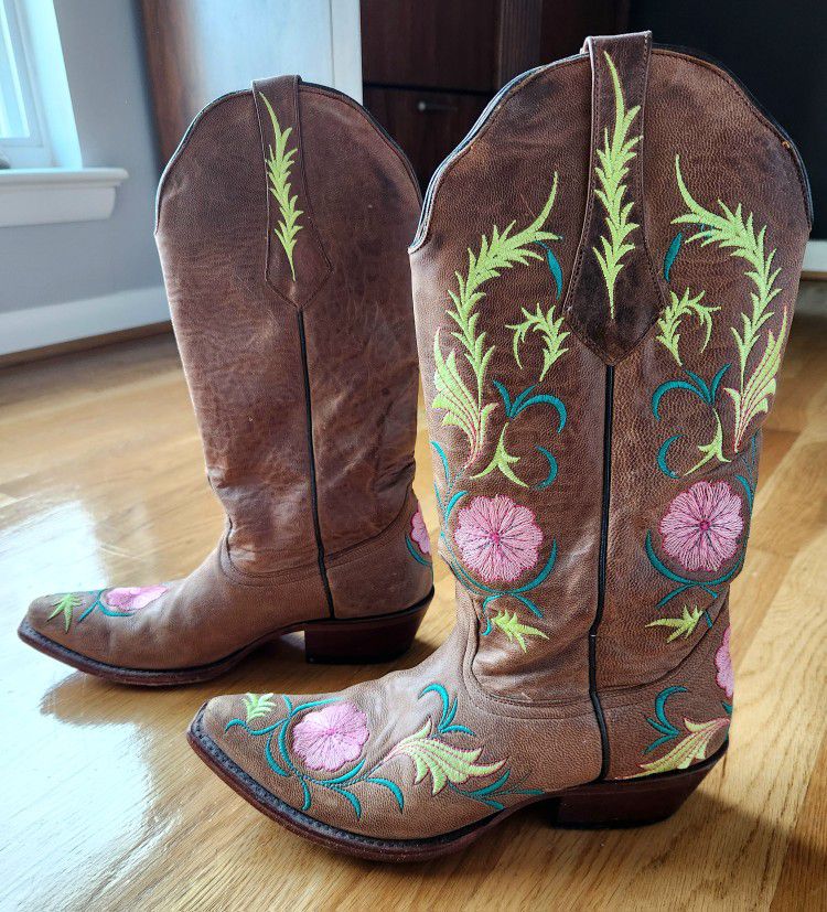 Cowboy Boots - Hand Stitched. Size 7