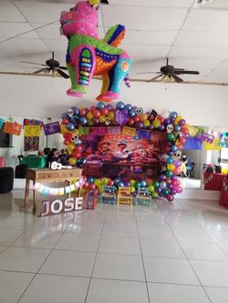 Vendo lona con imagen para fiesta de coco