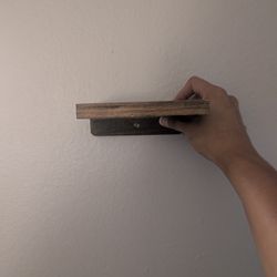 2 Floating Shelves 