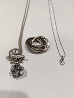 Pendant necklaces and ring set
