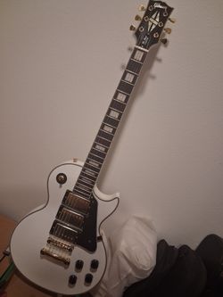 Chibson les paul custom  3 pickup model...New..$250