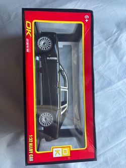 1:32 Rolls-Royce Phantom Diecast Alloy Car Model w/ Lights & Sound (Brand New)