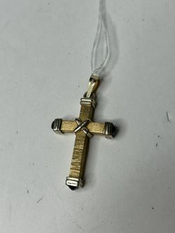 14k Gold Cross Pendant 5.7 Grams