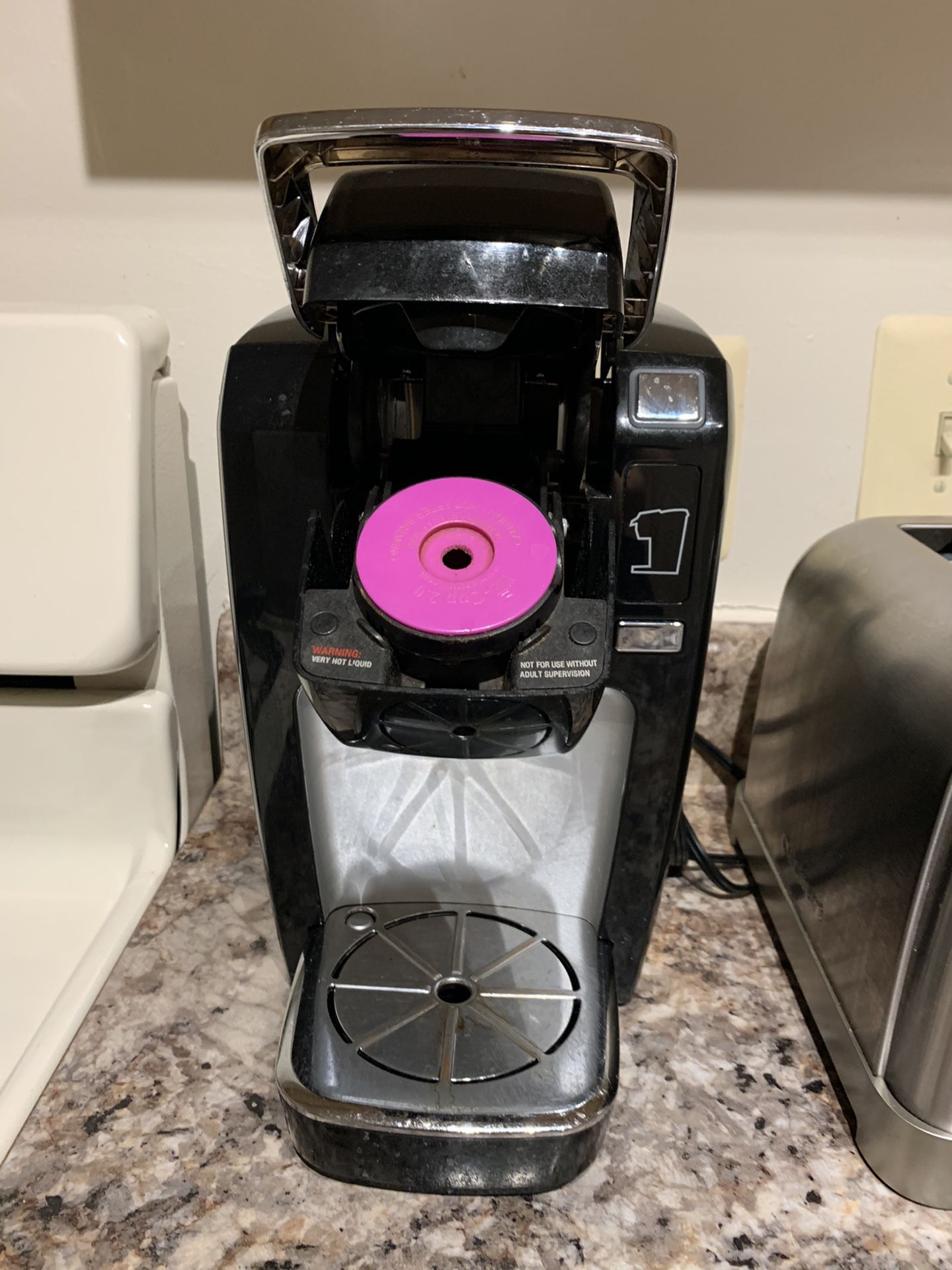 Keurig Coffee Maker with Reusable Pod and Filters