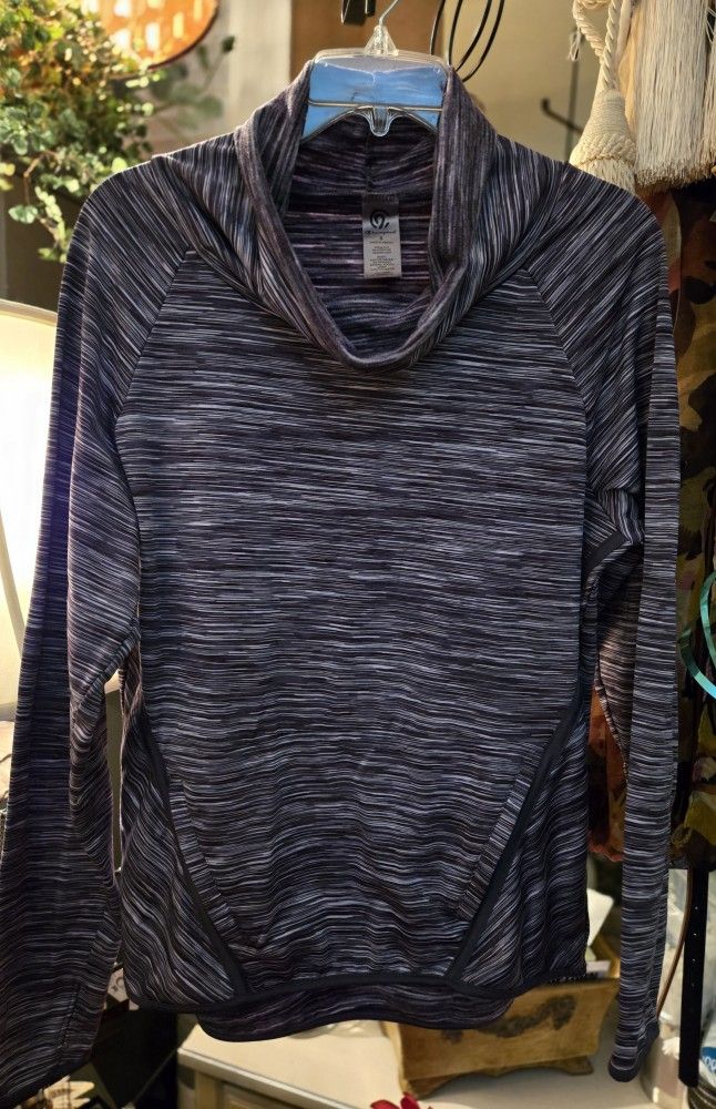 Ladies Small (Fits Medium) Champion Turtleneck