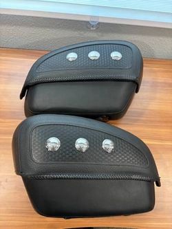 GENUINE HARLEY DAVIDSON 05 thru 17 SOFTAIL DELUXE FLSTN SADDLEBAGS