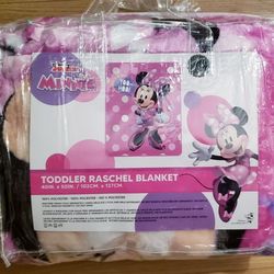 MINNIE MOUSE BLANKET