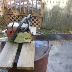 Stihl 034 Chainsaw--starts on the second pull--runs nice
