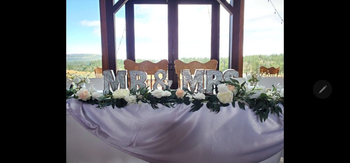 MR & MRS metal letters - Pending Pick-up