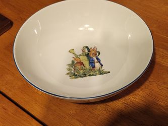New Easter Beatrix Potter Peter Rabbit 9.5” Fruit Serving Bowl