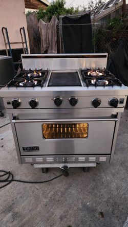 Preciosa Estufa De Gas Viking Professional de 36" 4 quemadores y plancha de acero inoxidable lista para usar super limpia 🔥 trabaja muy bien $1200