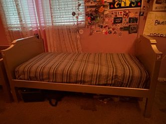 Bunk beds/ Literas
