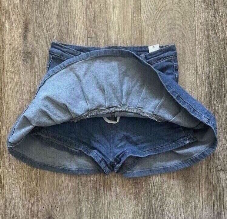 mini jeans skirt