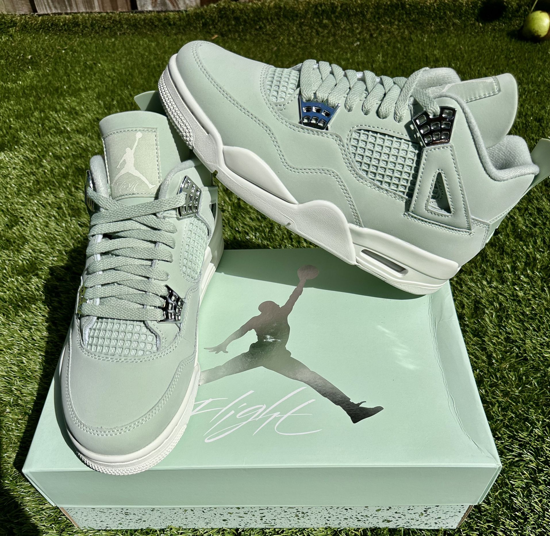 Jordan 4
