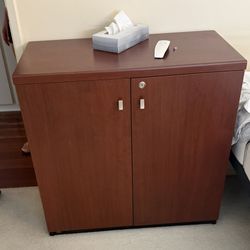 Chest With 2 Shelves