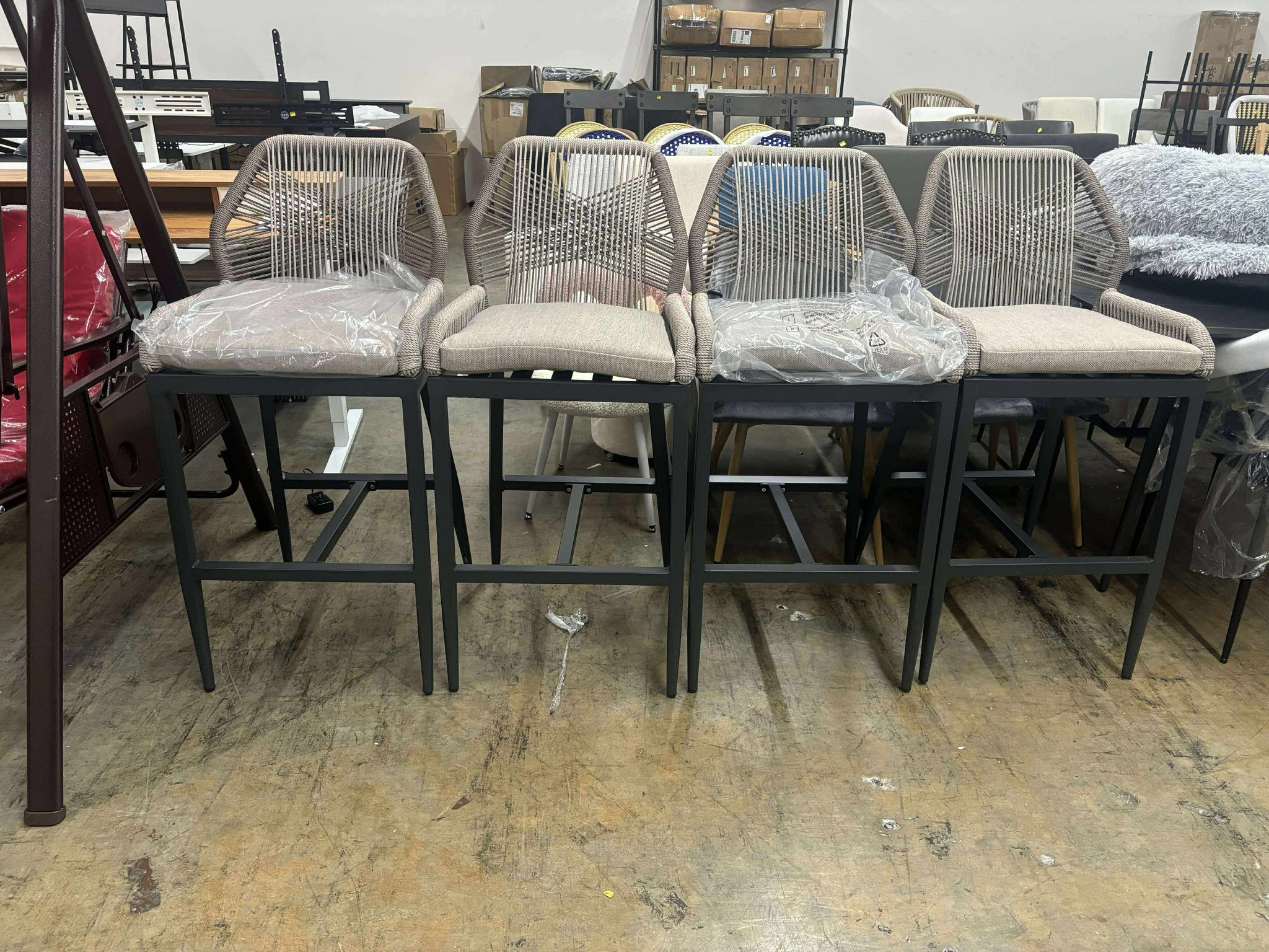 PURPLE LEAF Patio Sunbrella Bar Stools 28" H Set of 4 Handwoven Wicker Bar Height Stool Modern Aluminum High Bar Chairs(small scratches)