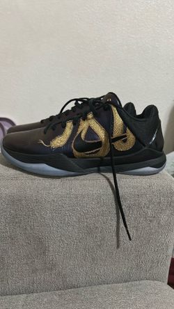 Kobe 5’s, No box, throw an offer!!