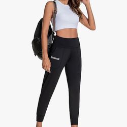 Women’s Light Weight Jogger Pants Size: XL