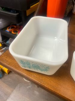 Pyrex set