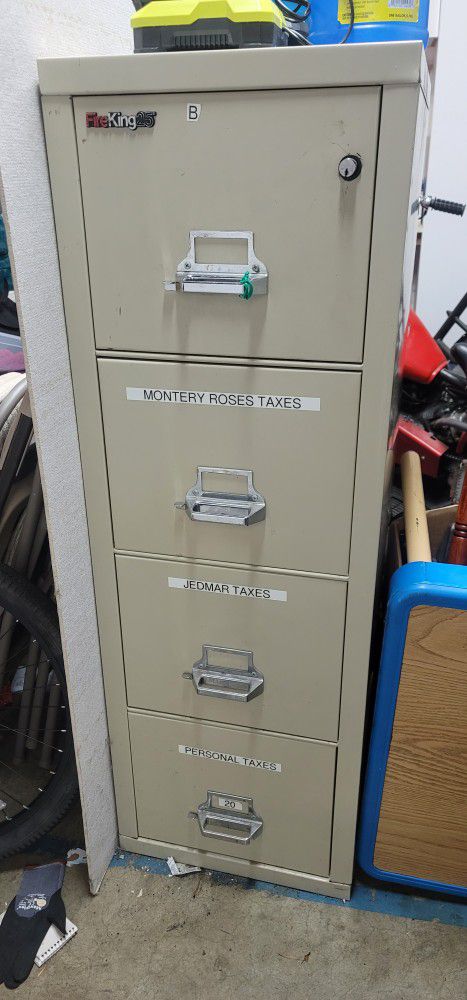 FREE!!!! YES ITS AVAILABLE AND YES ITS FREE. Don't Message If You're Not Serious. FireKing25 Locking File Cabinet