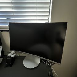Samsung 27” Curved LED Monitor
