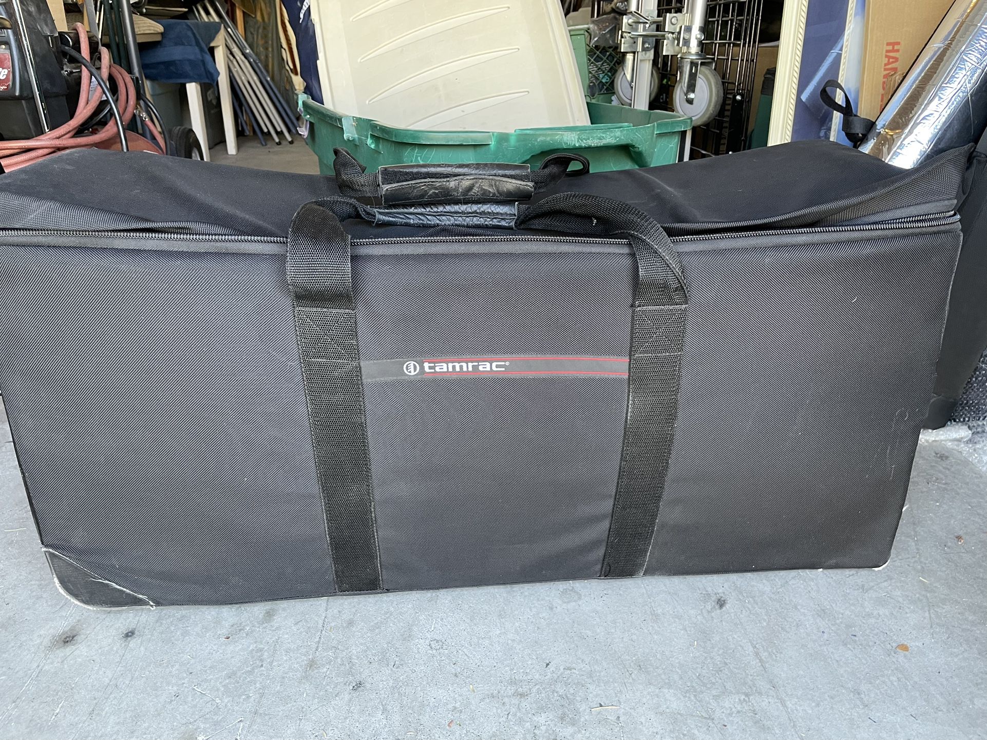 Tamrac Camera/lense/lights/misc Equipment Travel Case