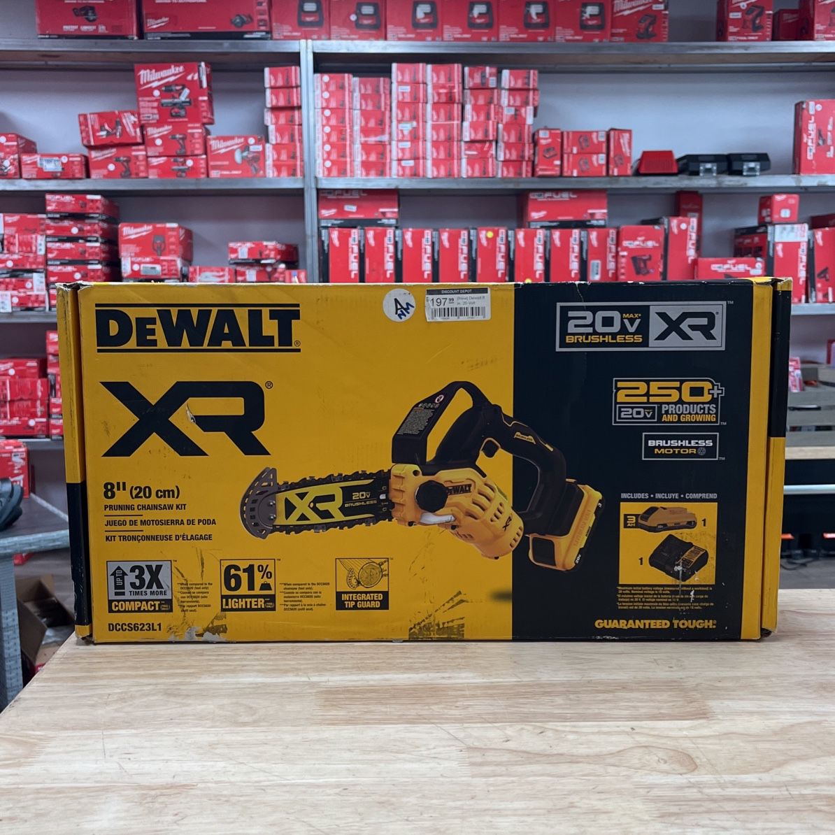 DEWALT 20V MAX 8 in. Brushless Cordless Battery Powered Pruning Chainsaw Kit with (1) 3 Ah Battery & Charger