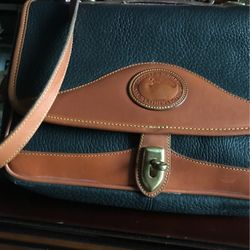VINTAGE DOONEY & BOURKE LEATHER CROSS BODY BAG