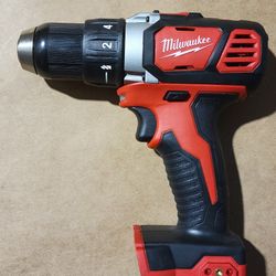 Milwaukee M18 1/2 Drill Driver 