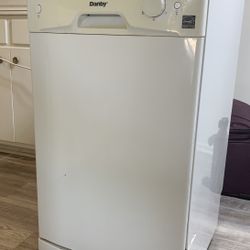 Portable dishwasher