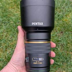 Pentax ⭐ 200mm f2.8 Lens
