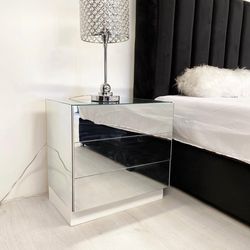 Mirror Furniture/Modern NightStands and Coffee Tables - Same Day Delievry - No Credit Needed