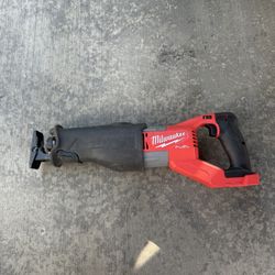 Super Sawzall Milwaukee M18