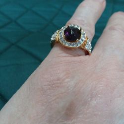 Size 7 Beautiful Yellow Gold Ring With Purple Stone And Clear Crystals 