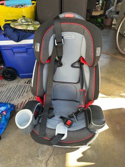 Moving sale Graco carseat