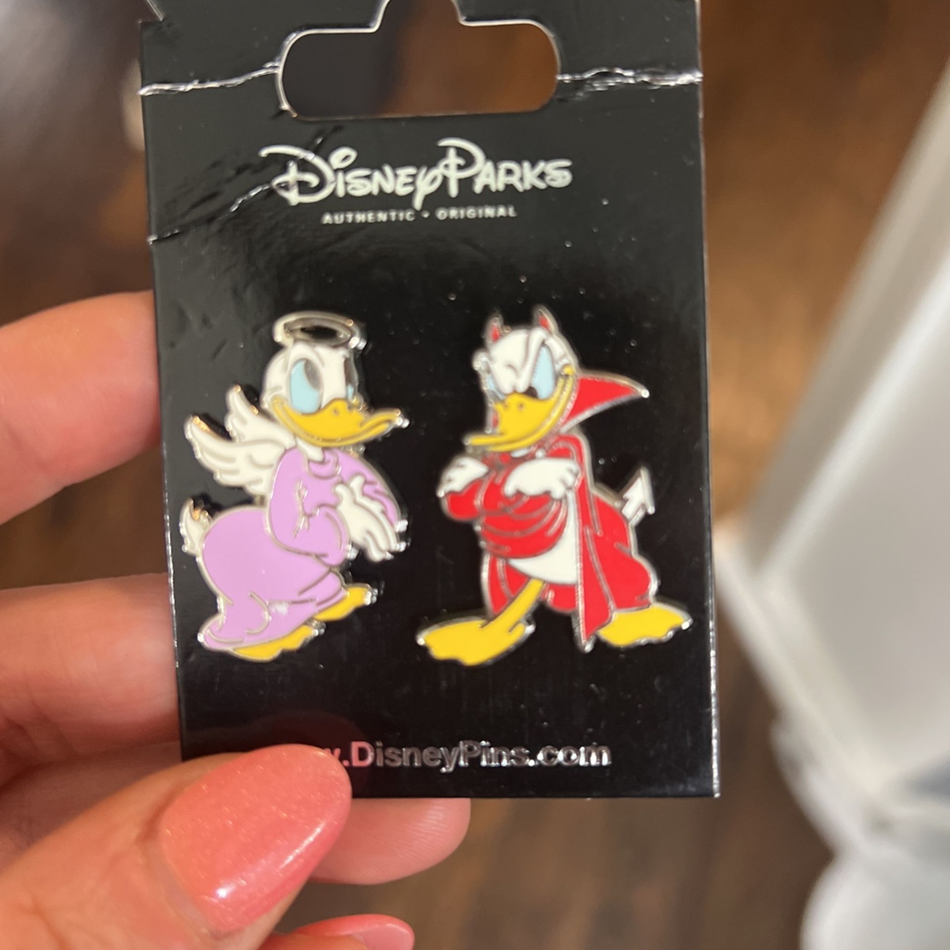 New Collectors Disney Pin Donald Duck