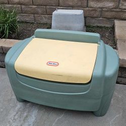 Little Tikes Toy Chest/Toy Box