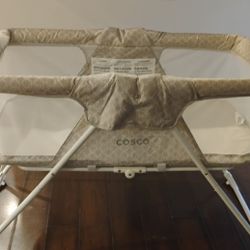 Cosco Rocking Bassinet