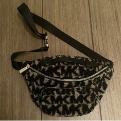 Michael Kors Teddy Bum Bag