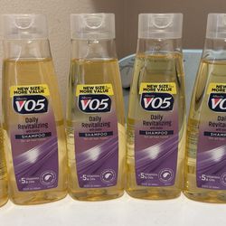 V05 daily revitalizing with biotin shampoo bundle