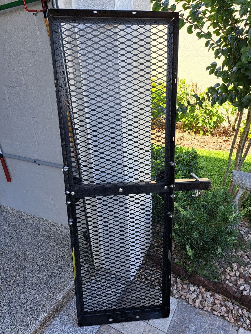 Vehicle Cargo Carrier