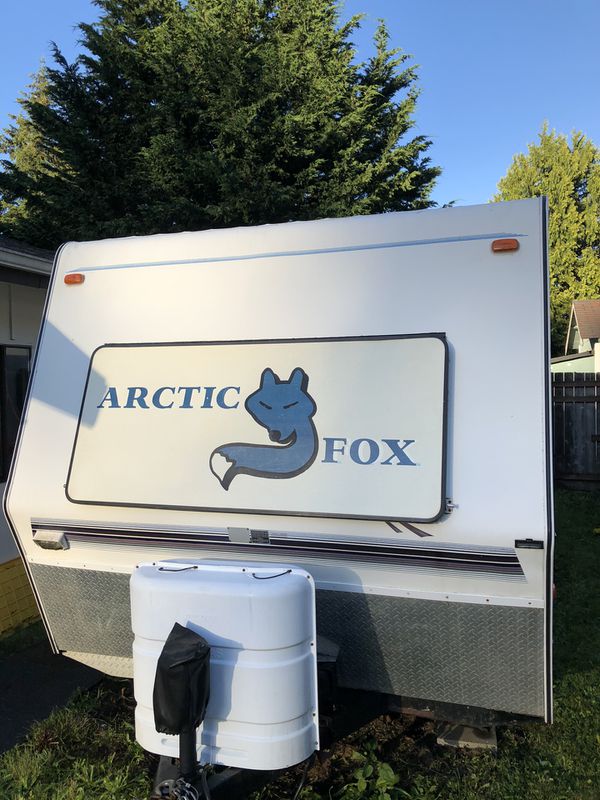 1999 Arctic Fox 24ft Travel Trailer 6,500 for Sale in