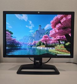 HP ZR2440w 24" IPS Monitor - 1920x1200 - HDMI/DP/DVI - Adjustable Stand