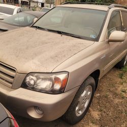 2004 Toyota Hilander