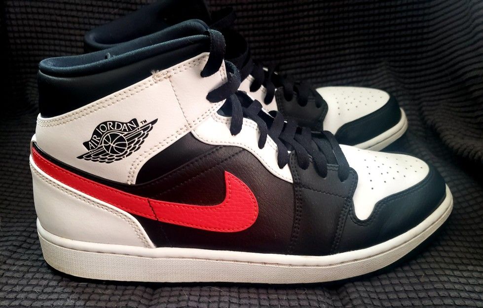 Air Jordan Mid Chile red Mens 12