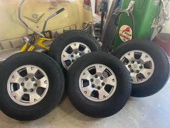 Toyota Tacoma rims and tires